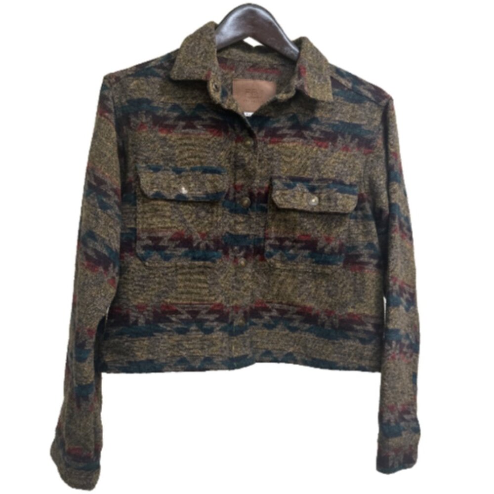BBJ Los Angeles Aztec Print Cropped Jacket Knit Snap Women’s Size Small Trendy